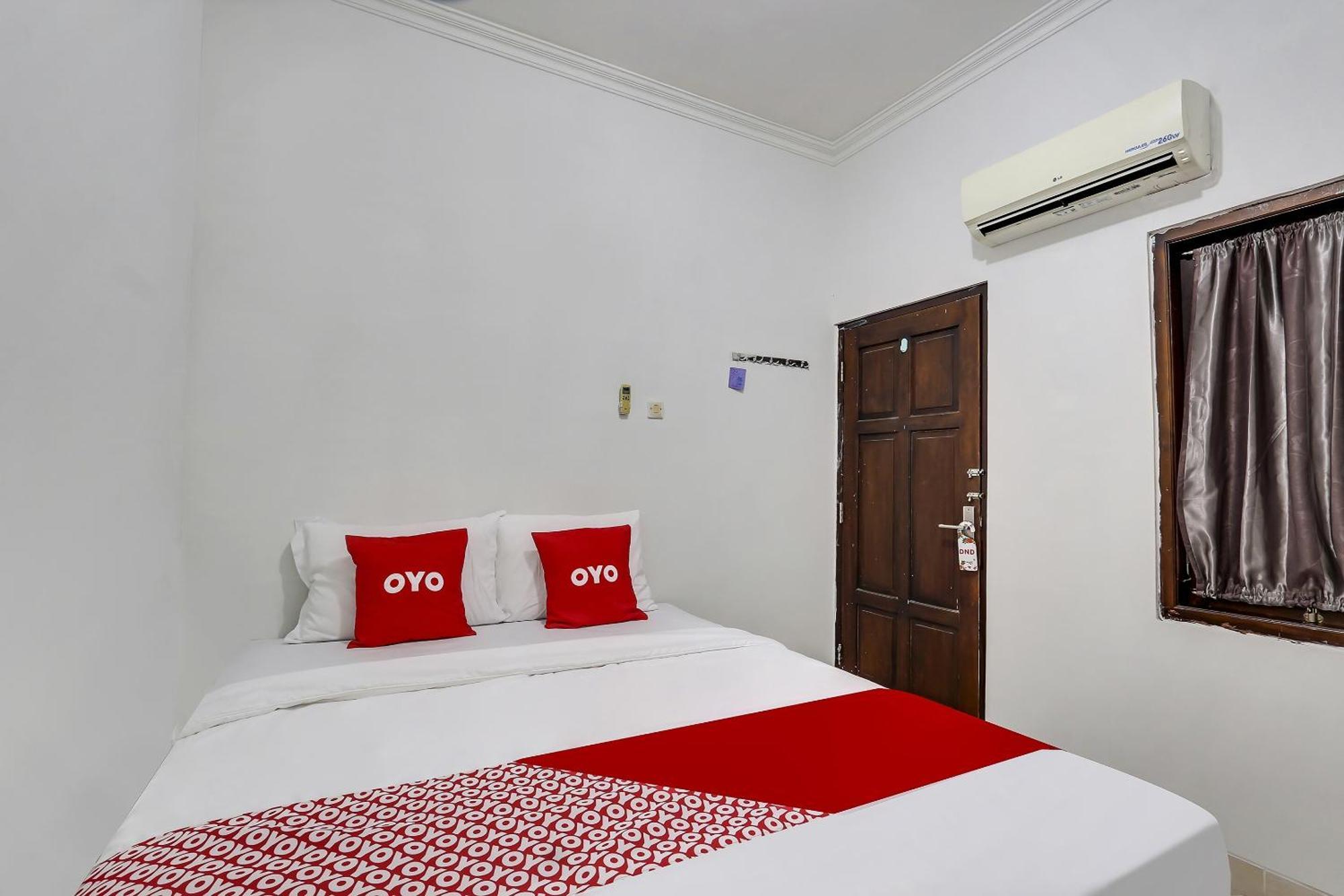 โอโย 91082 นาธาเนีย เอ็กซ์คลูซีฟ Hotel สเลมาน ภายนอก รูปภาพ